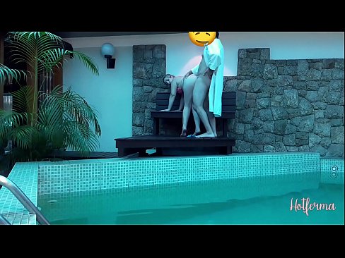 ❤️ Boss invites maid to the pool, but couldn't resist a hot ❤️  Sex at en-us.porncomixone.ru ️❤